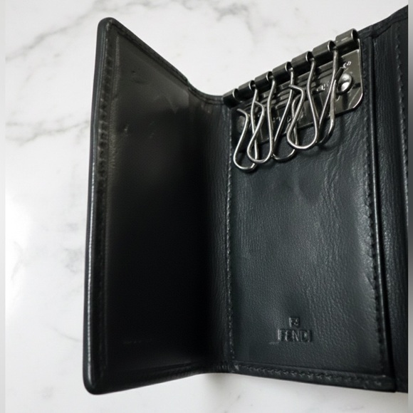 FENDI Vintage Black Zucca Monogram 6 Hook Key Case Wallet Holder - Picture 9 of 10